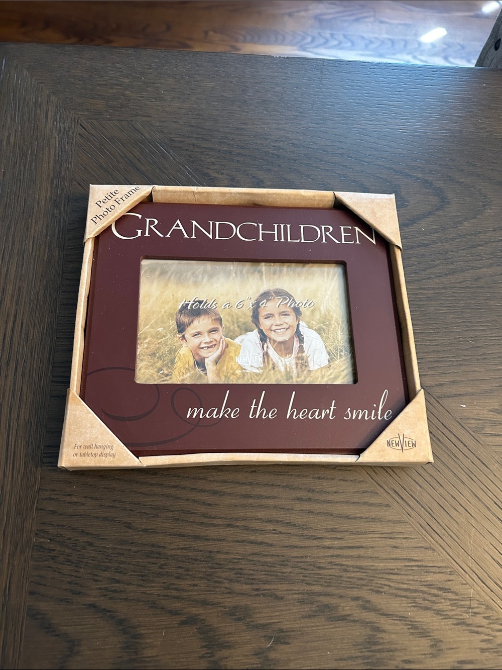 Grandchildren frame 6 x 4 in a box - Picture 2 of 3